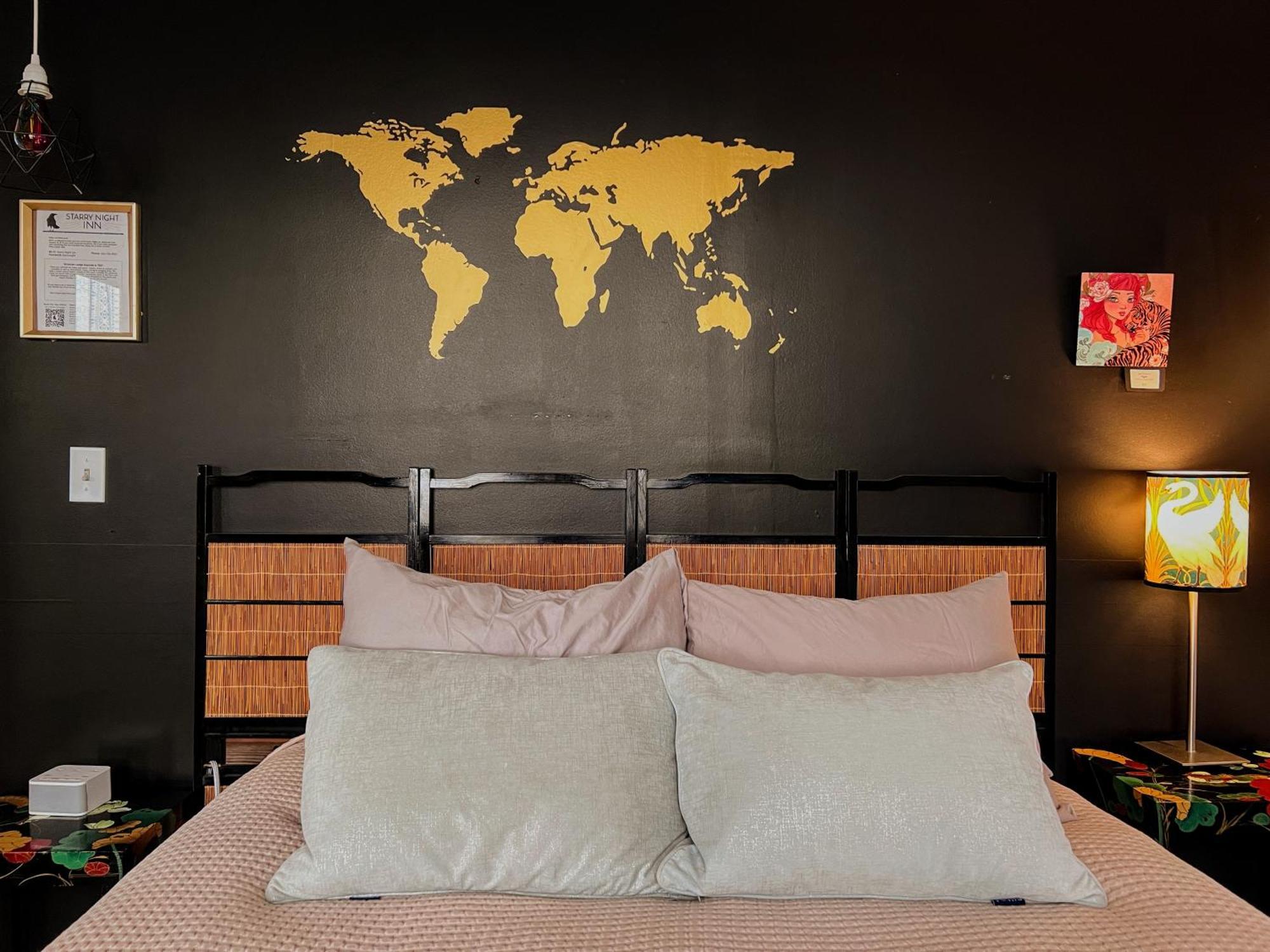 Starry Night Inn Seaside Bagian luar foto